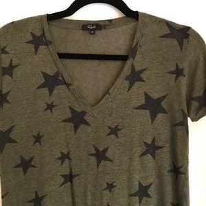 *SOLD*RAILS CARA SAGE w/ BLACK STARS TEE SHIRT -XS